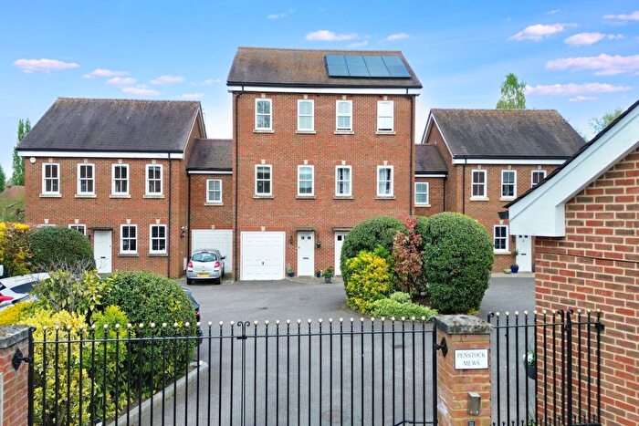 3 Bedroom Terraced House For Sale In Catteshall Road, Godalming, Surrey, GU7