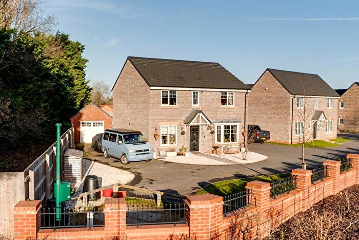 4 Bedroom Detached House For Sale In East Wood Avenue, Barton Seagrave, NN15