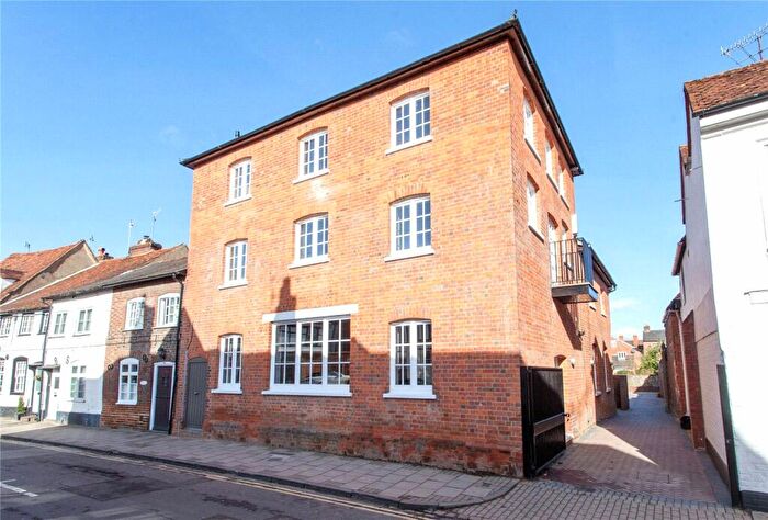 1 Bedroom Apartment To Rent In Friday Street, Henley-on-Thames, Oxfordshire, RG9