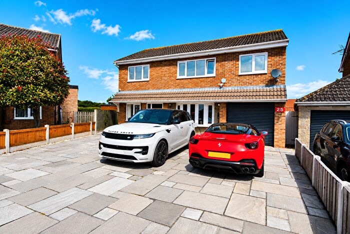 4 Bedroom Detached House For Sale In Newtree Drive, Wadworth, Doncaster, DN11