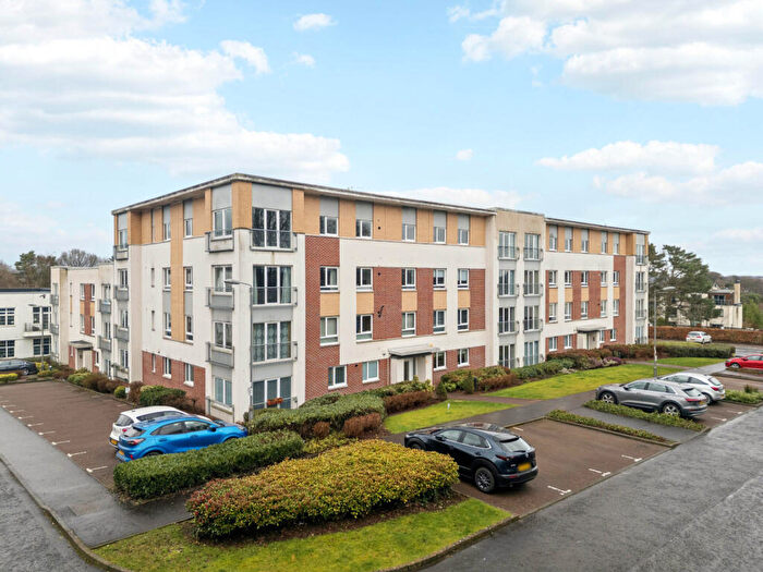 3 Bedroom Flat For Sale In Canniesburn Quadrant, Bearsden, G61