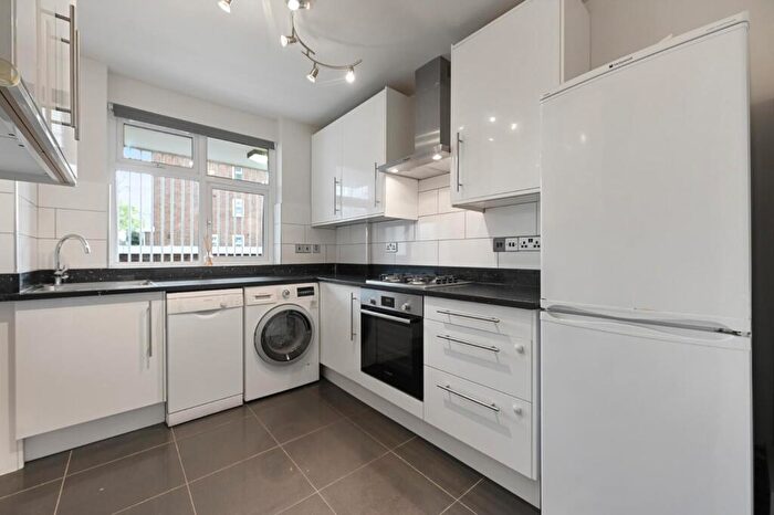 2 Bedroom Apartment To Rent In Ambassador House, Carlton Hill, NW8