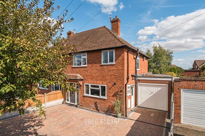 3 Bedroom Semi-Detached House For Sale In Priory Ridge, Shrewsbury, SY3