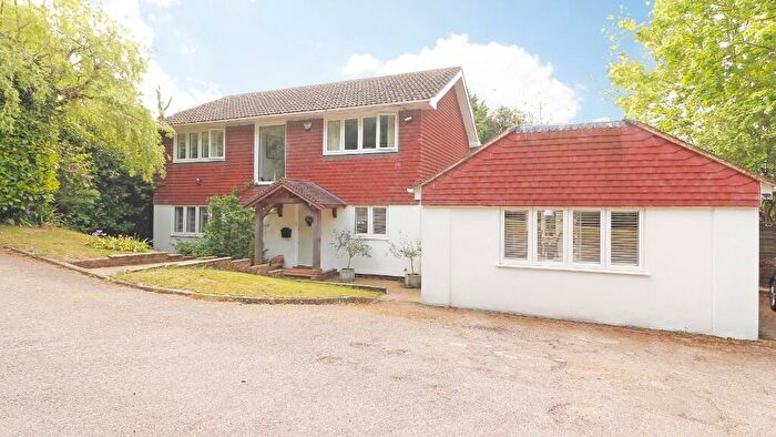 4 Bedroom Detached House For Sale In Chelsfield Hill, Orpington, Kent, BR6