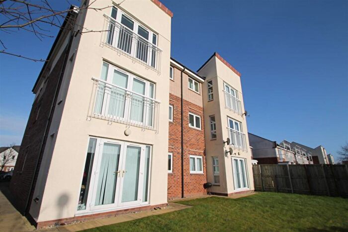 2 Bedroom Apartment To Rent In Bittern Close, Dunston, Gateshead, NE11