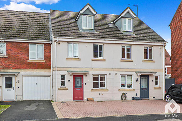 3 Bedroom Terraced House For Sale In Rosebay Gardens, Cheltenham, Gloucestershire, GL51