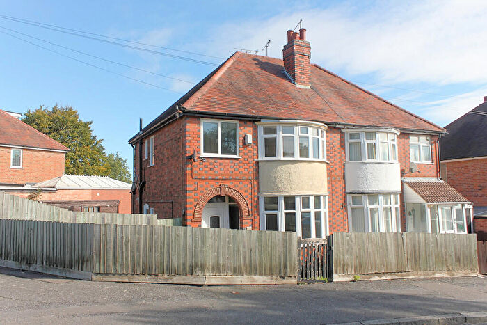 3 Bedroom Semi-Detached House For Sale In Dorchester Road, Leicester, LE3