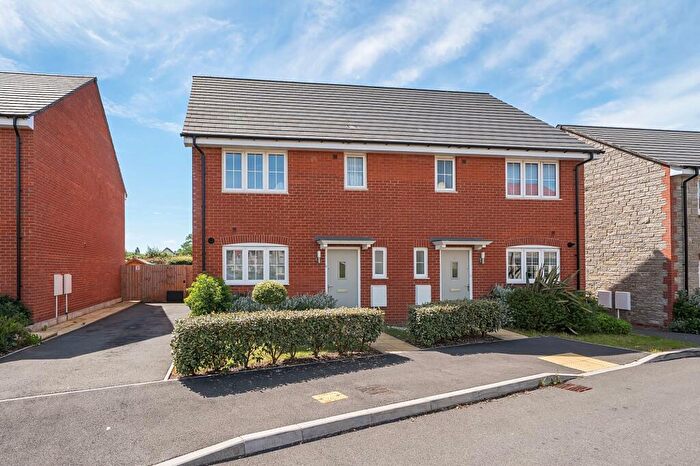 3 Bedroom Semi Detached House For Sale In Muntjac Road, Langford, BS40