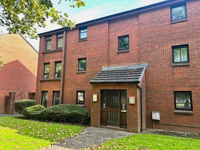 2 Bedroom Flat To Rent In Princes Gate, Rutherglen, G73