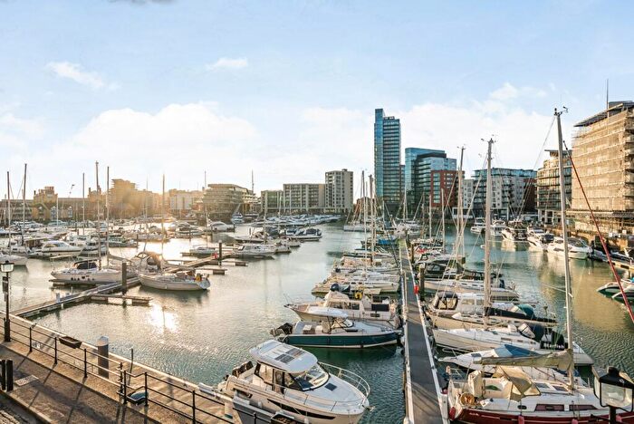 2 Bedroom Flat For Sale In Channel Way, Ocean Village, Southampton, Hampshire, SO14