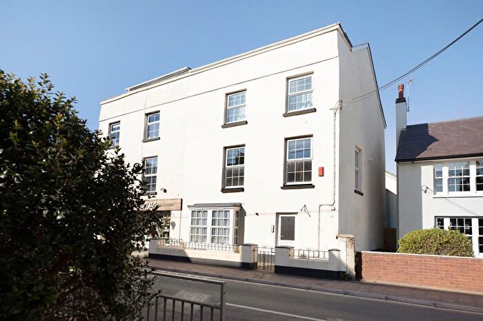 3 Bedroom Maisonette For Sale In Bridge Road, Shaldon, TQ14