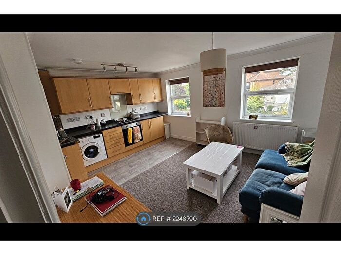 1 Bedroom Flat To Rent In Newgate Lodge, Bournemouth, BH2