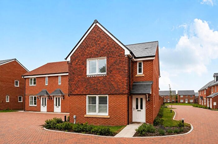3 Bedroom Detached House For Sale In Gregg Close, Swanmore, Southampton, Hampshire, SO32