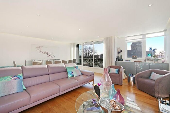 2 Bedroom Flat To Rent In Eton Road, Belsize Park, NW3