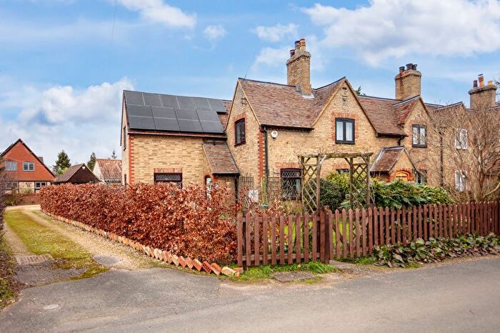 3 Bedroom Cottage To Rent In Church Road, Willington, Bedford, MK44