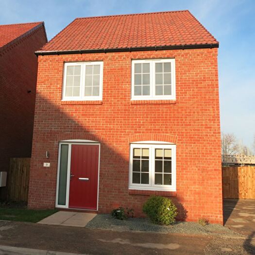 3 Bedroom Detached House To Rent In Loom Gardens, Newark, NG24