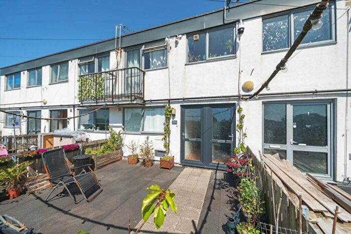 1 Bedroom Flat For Sale In Southway Drive, Southway, Plymouth, PL6