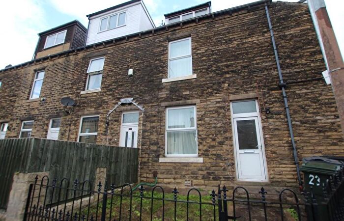 3 Bedroom Property To Rent In Leonards Place, Bingley, BD16