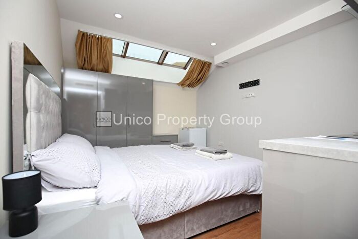 Studio To Rent In Cranbrook Road, Ilford, IG1