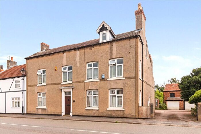 5 Bedroom Semi Detached House For Sale In High Street, Scotter, North Lincolnshire, DN21