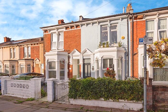2 Bedroom Flat For Sale In Fawcett Road, Southsea, PO4