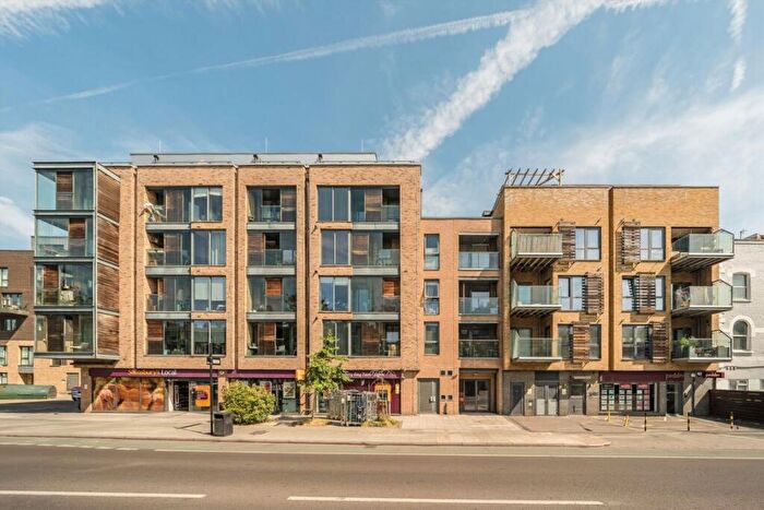 2 Bedroom Flat For Sale In Queens Road, Peckham, SE15