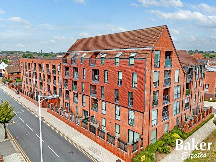 1 Bedroom Apartment For Sale In Marine Crescent, Hainault, London, IG6