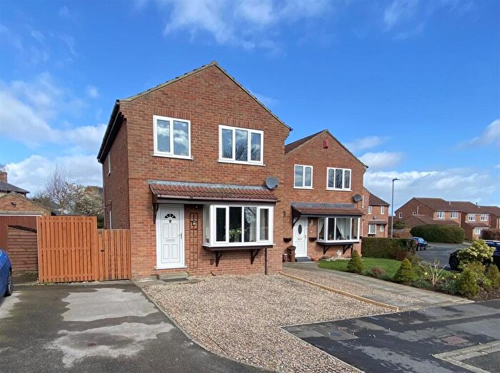 3 Bedroom Detached House For Sale In Queen Annes Drive, Bedale, DL8