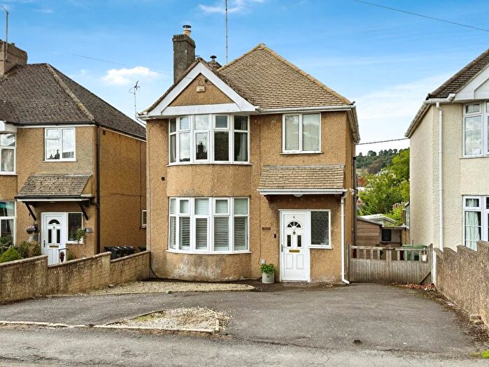 4 Bedroom Detached House For Sale In Folly Lane, Stroud, GL5