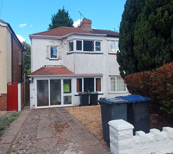 2 Bedroom Semi-Detached House For Sale In Courtenay Road, Great Barr, Birmingham, West Midlands, B44