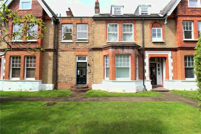 2 Bedroom Flat To Rent In Culmington Road, Ealing, W13