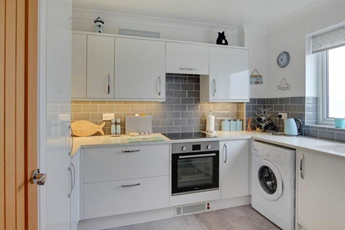 2 Bedroom Flat For Sale In Alfred Road, April Rise Alfred Road, CT7
