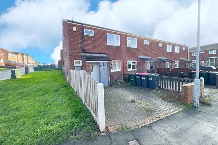 3 Bedroom Town House For Sale In Florence Avenue, Swallownest, Sheffield, Rotherham, S26