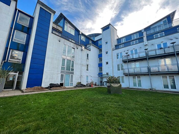 1 Bedroom Flat To Rent In The Plaza, Swindon, SN1