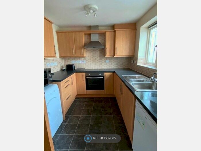 5 Bedroom Semi-Detached House To Rent In Dirac Road, Bristol, BS7