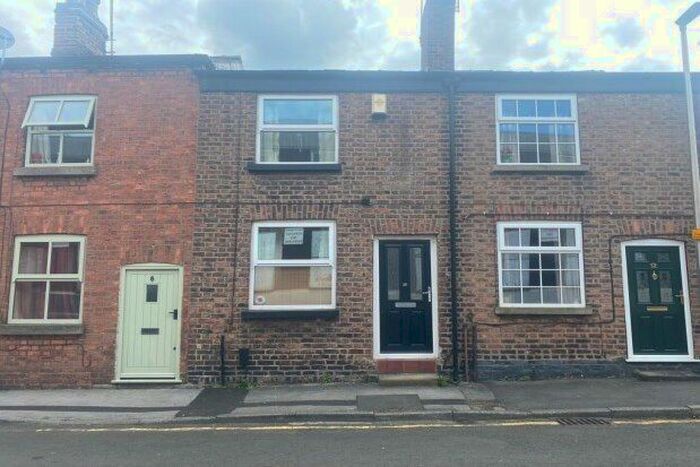 2 Bedroom Property To Rent In Wardle Street, Macclesfield, SK11