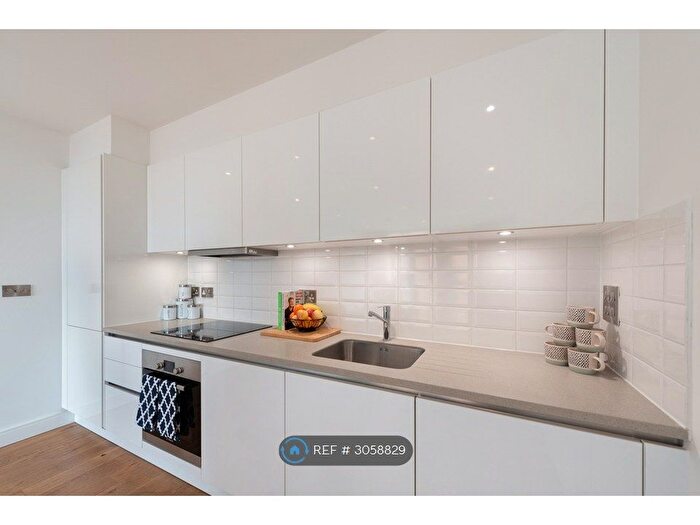 1 Bedroom Flat To Rent In Curtis Lane, Wembley, HA0