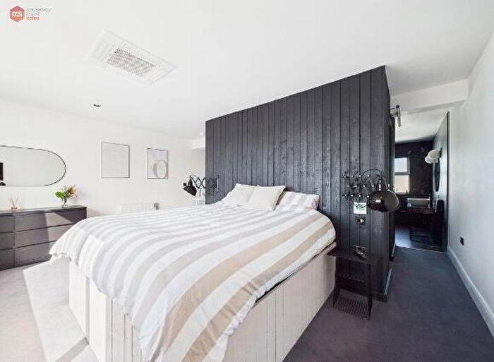 1 Bedroom Apartments For Sale In D Ramore Street, Portrush, BT56
