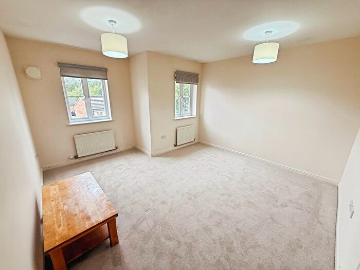 2 Bedroom Flat To Rent In Queens Walk, Peterborough, PE2