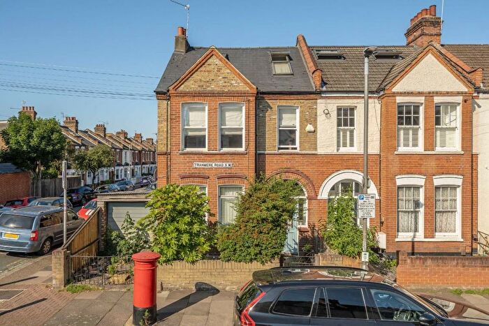 4 Bedroom Flat For Sale In Tranmere Road, Earlsfield, SW18