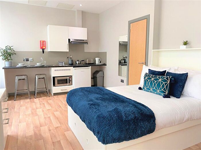 Studio To Rent In College Square East, Belfast, BT1