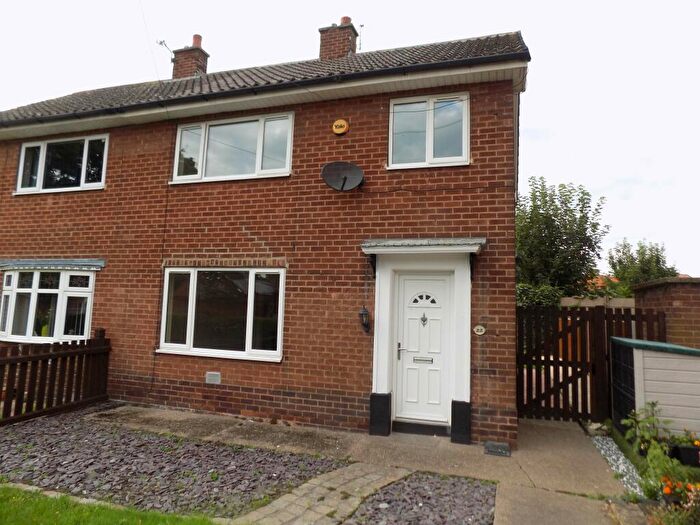 3 Bedroom Semi-Detached House To Rent In Wellington Square, Retford, DN22