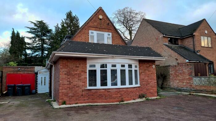 5 Bedroom Bungalow To Rent In Moorcroft Road, Birmingham, B13