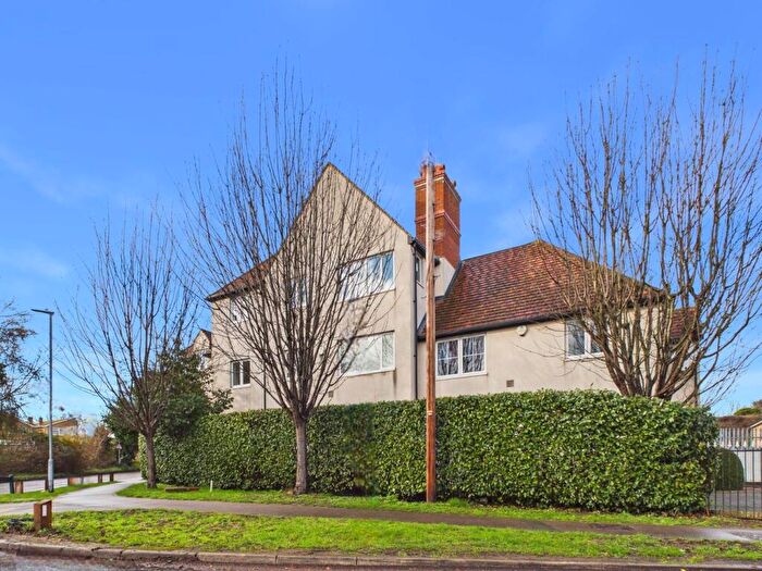 2 Bedroom Flat For Sale In Icknield Way, Baldock, SG7
