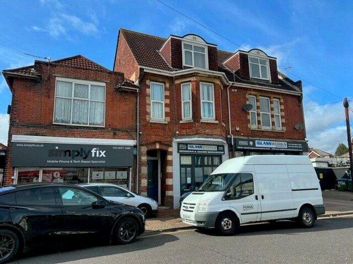 1 Bedroom Apartment To Rent In High Road, Southampton, Hampshire, SO16