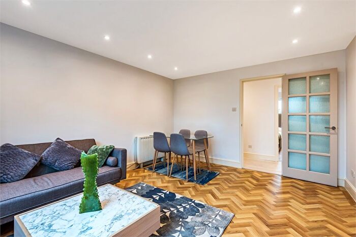 2 Bedroom Flat To Rent In John Maurice Close, London, SE17