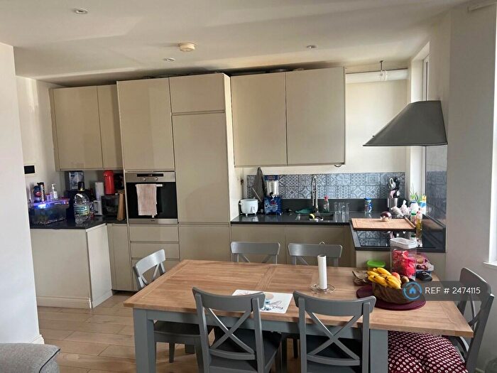 2 Bedroom Flat To Rent In Audley Road, London, NW4