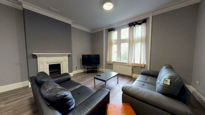 5 Bedroom Flat To Rent In Whitefield Terrace, Greenbank Road, Plymouth, Devon, PL4