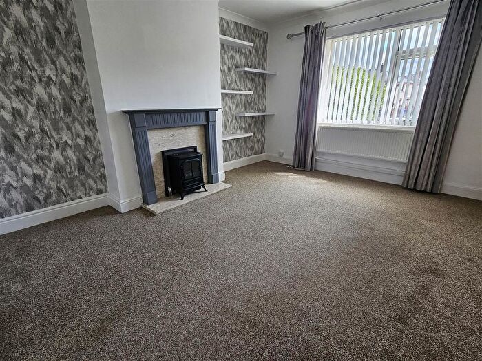 2 Bedroom Semi Detached House To Rent In Arnold Crescent, Mexborough, S64