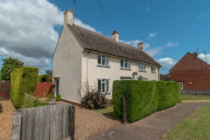 3 Bedroom Semi-Detached House For Sale In The Elms, Hindringham, NR21